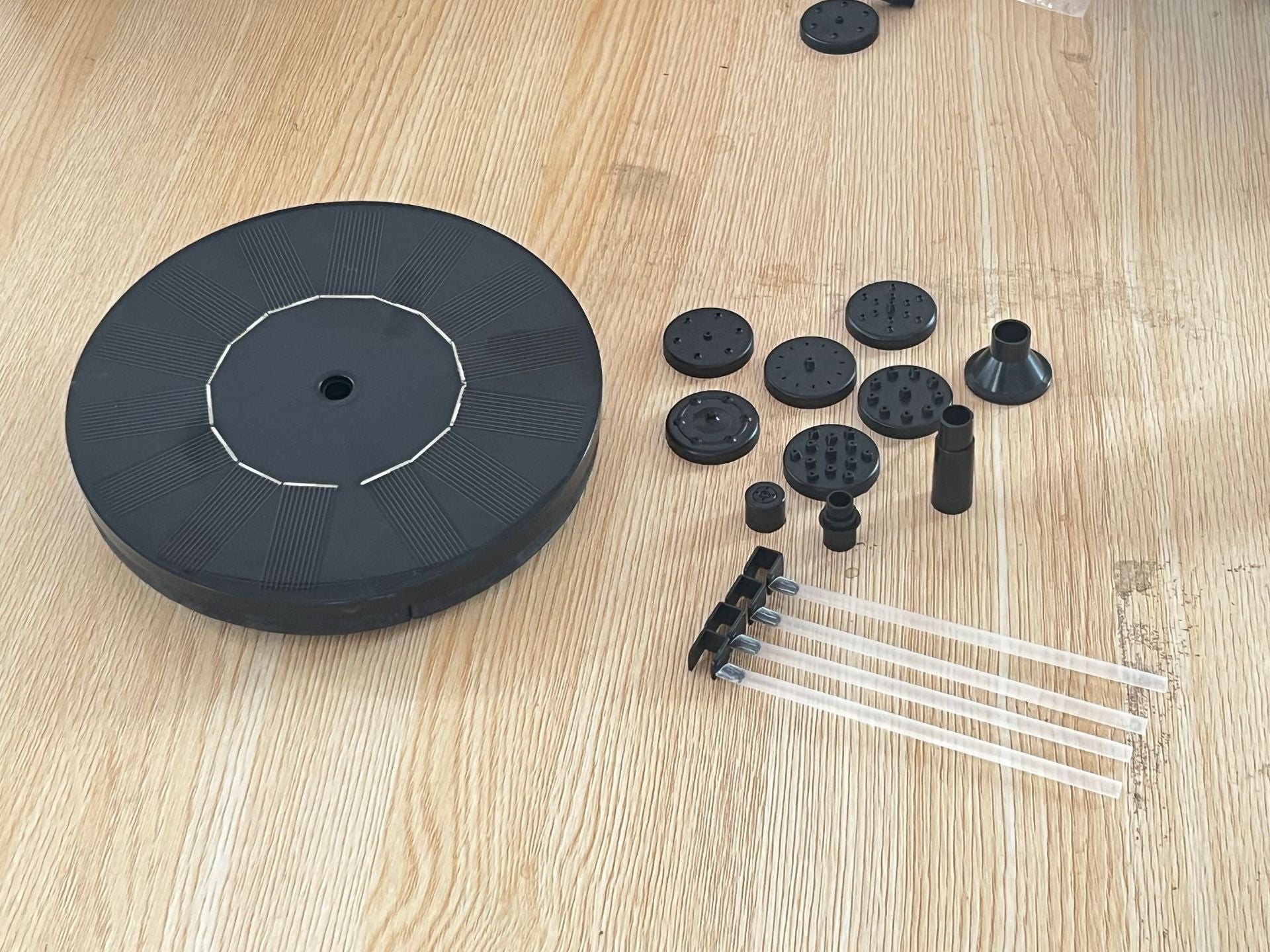 Outdoor Solar Fish Pond Oxygenating Fountain Decor